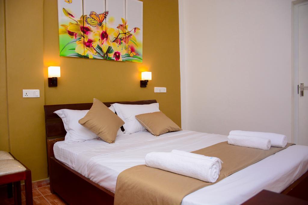 Mama Beach Villa Negombo Buitenkant foto