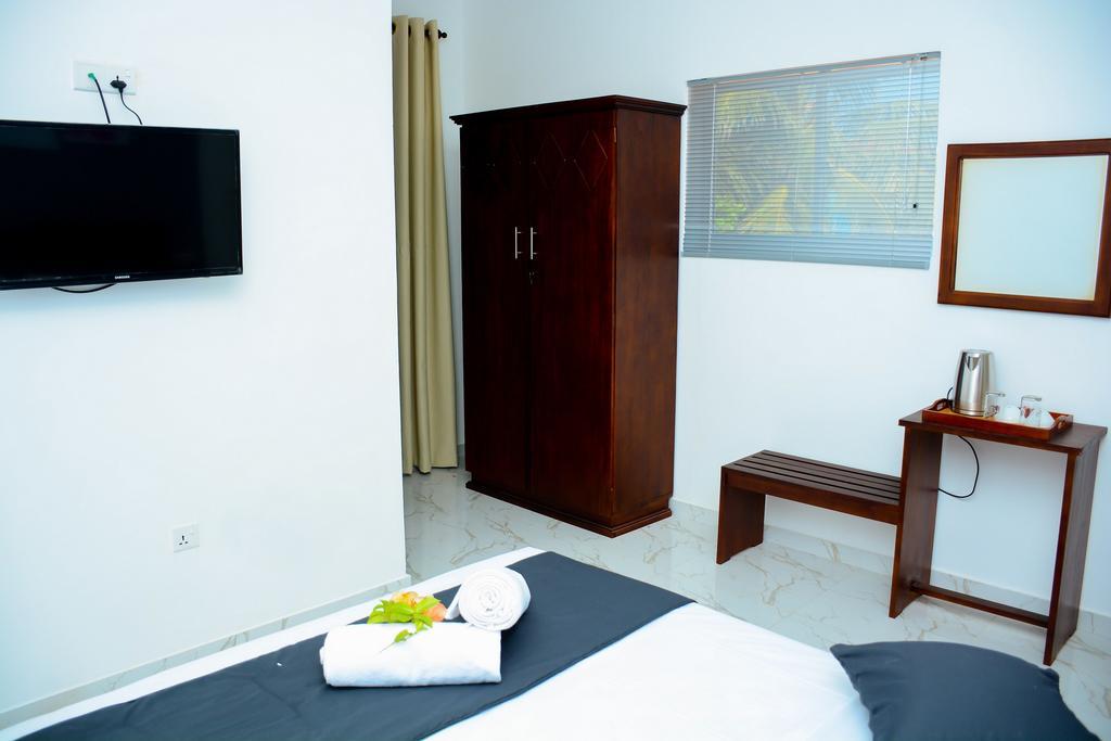 Mama Beach Villa Negombo Buitenkant foto